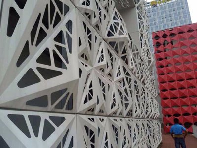 建筑物外墻面也可使用雕花鋁單板